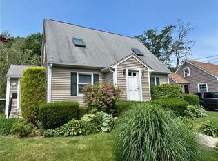 164 Knotty Oak Rd, Coventry, RI 02816