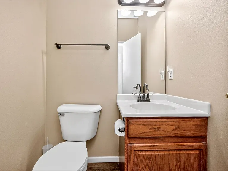 5226 SE 31st Ct — Photo 18