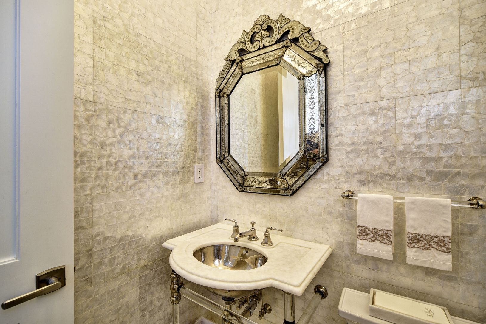  powder room