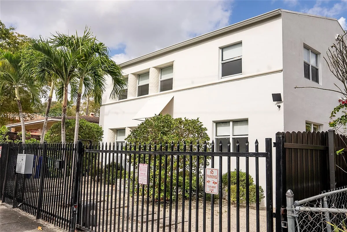 Building Photo - 509 NE 64th St #2