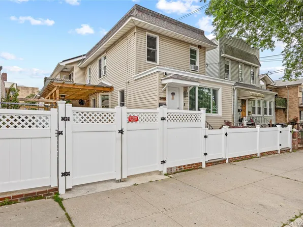 5909 69th Street, Maspeth, NY 11378