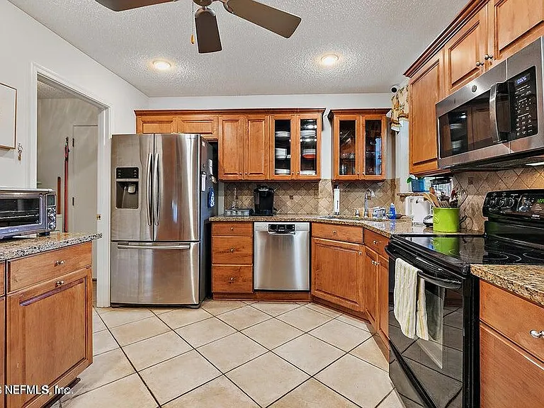 1587 Linkside Dr — Photo 9