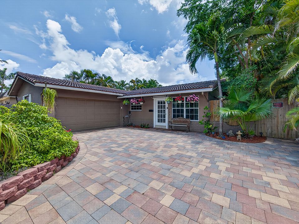 1st image of 1540 NE 40th Street