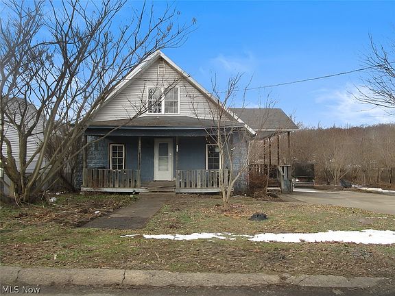 3rd image of 804 Hocking Rd