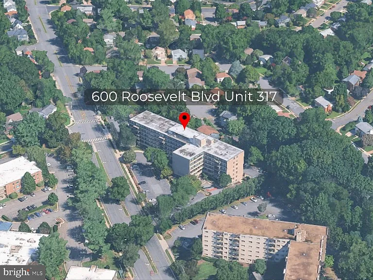 600 Roosevelt Blvd #317 — Photo 6