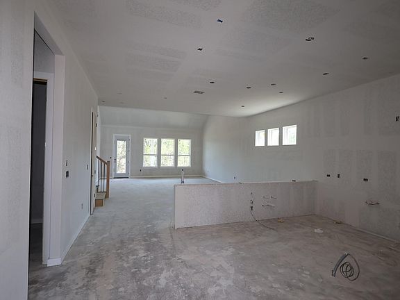 4th image of 4004 Fulton Dr