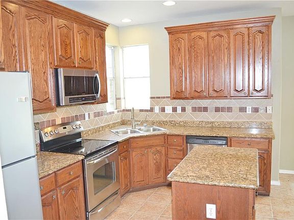 3rd image of 258 Arbor Hill Way