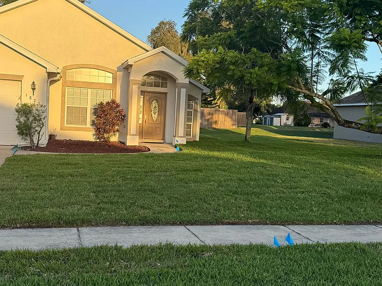 1823 Ashton Dr E — Photo 3