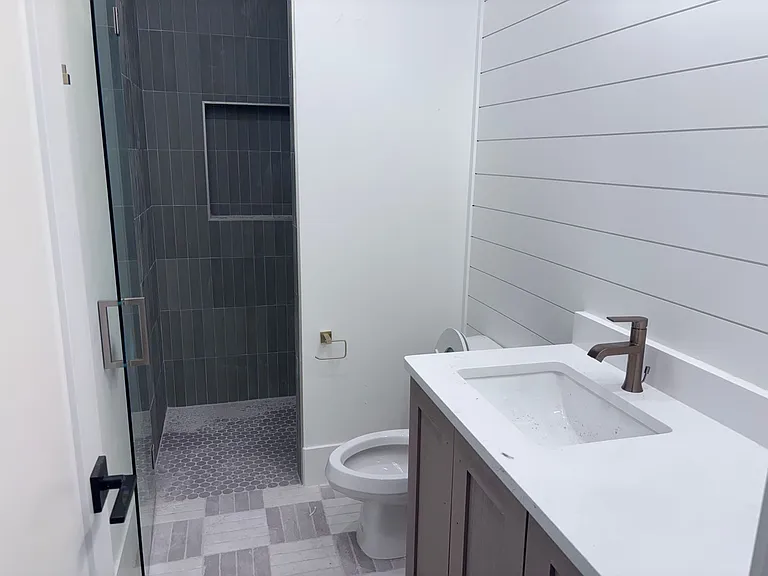 2688 E Rosedale Dr — Photo 25