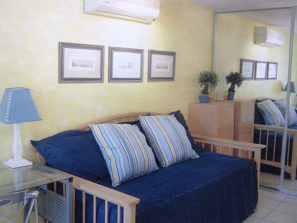Day bed, dresser and closet