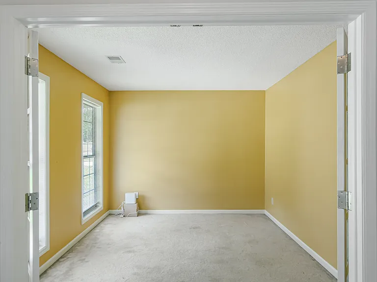 108 Heron Ln — Photo 6
