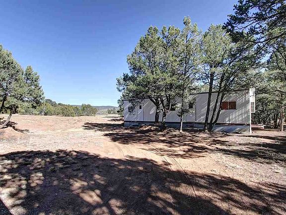 3rd image of 18 Mosquero Dr