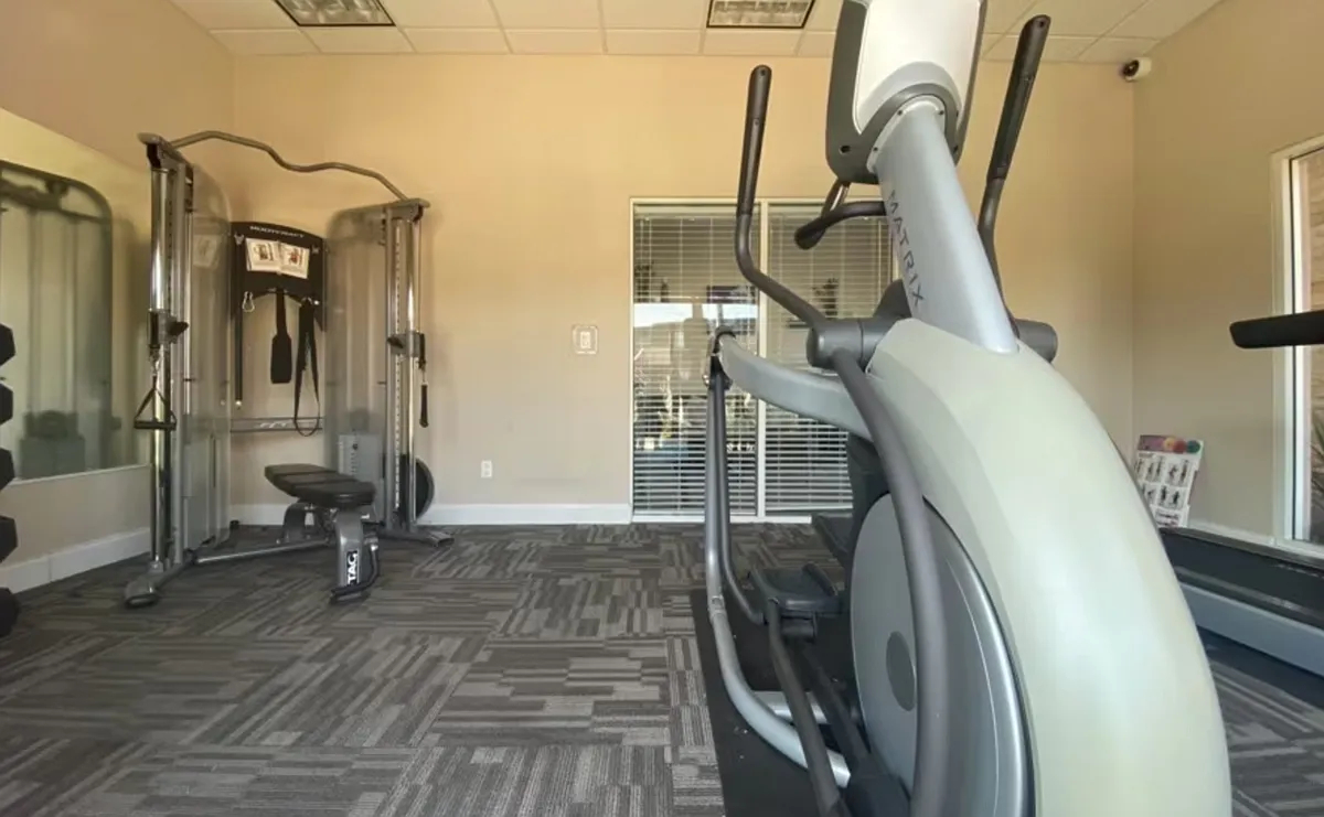 Building Photo - Vine Fullerton Apartments