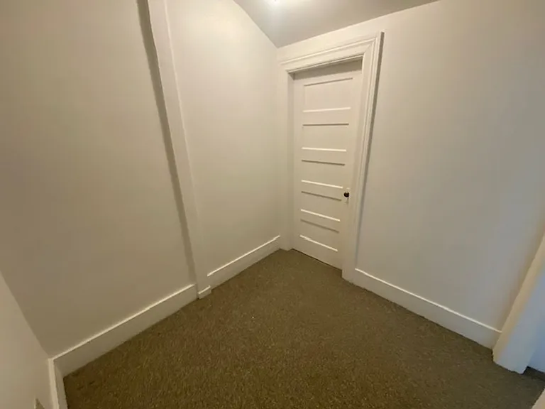 744 Pine Ave — Photo 16
