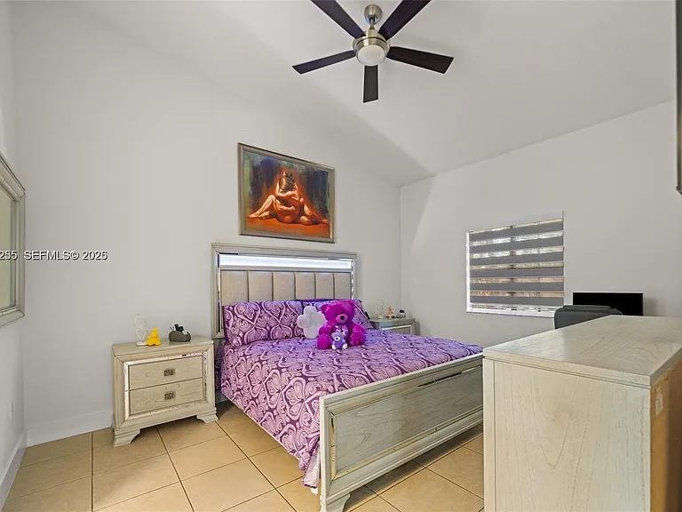 3220 NE 11th Dr #1 — Photo 7
