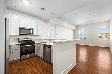 6200 Hudson Avenue, #512