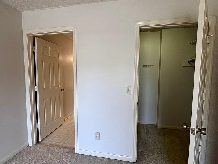 15C Meadowood Glen Way — Photo 18