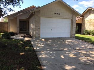 523 Rattan Dr, Victoria, TX 77901