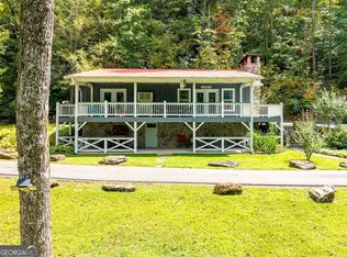 270 Hiawassee River Rd, Brasstown, NC 28902