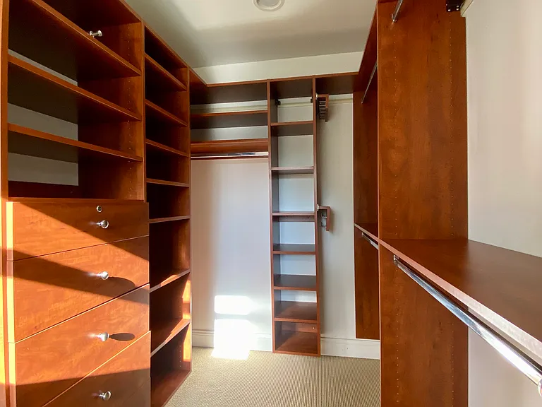11 Michaels Ln — Photo 17