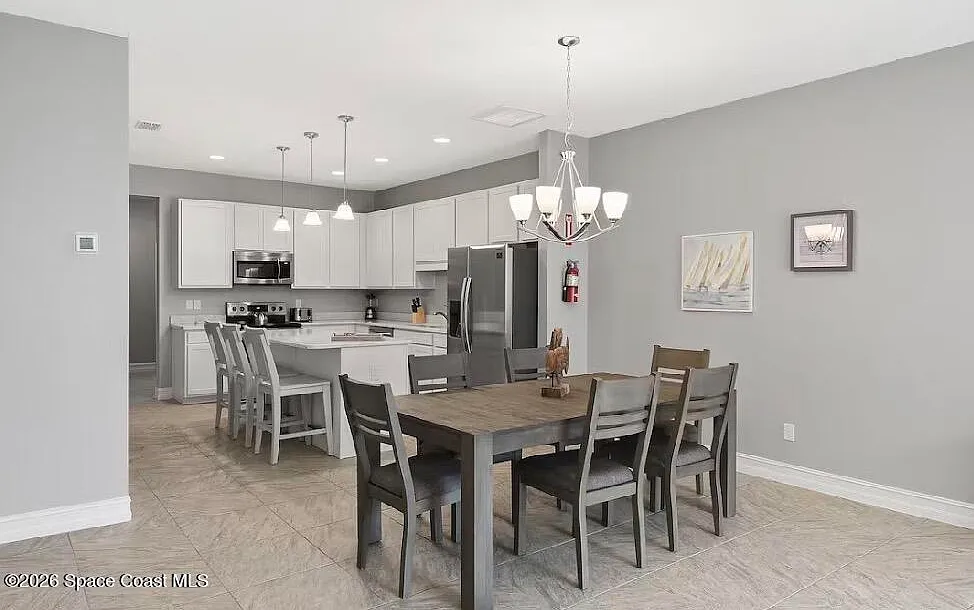 3 bed, 2.5 bath, 2314 sqft, $3,600 — Photo 2