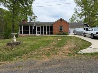 1214 Jones Rd, Vinton, VA 24179