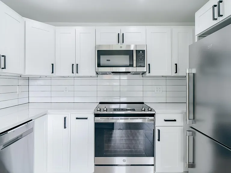 4100 Lake Washington Blvd N #D104 — Photo 3