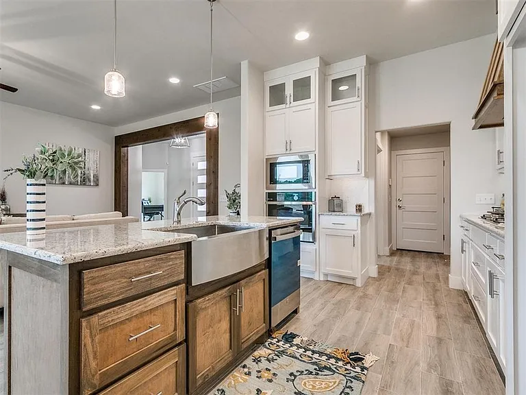 11500 Fairways Ave — Photo 20