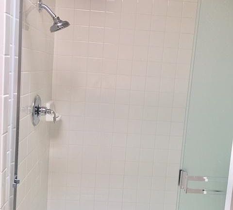5th image of 1548 Hudson St APT 102
