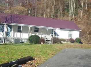 5274 Lynn Springs Rd, Swords Creek, VA 24649