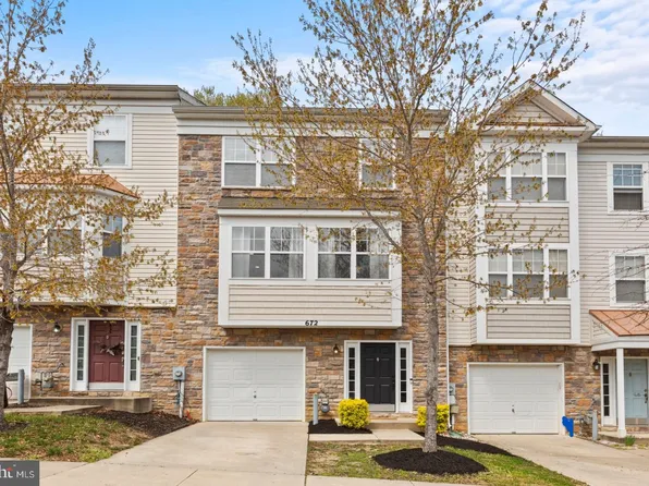 672 Burr Oak Ct, Prince Frederick, MD 20678