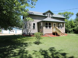 240 W Hope Ave, Nelson, MN 56355