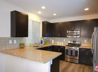10952 Kittridge St, North Hollywood, CA 91606