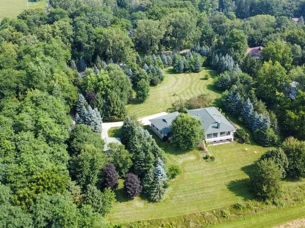 5011 Gilkeson Road, Waunakee, WI 53597
