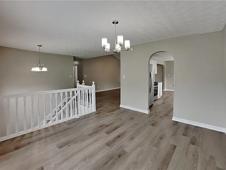 170 Sterling Dr — Photo 21