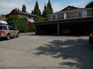 2042 Campus Dr APT 3, Medford, OR