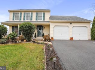 110 Michigan Dr, Falling Waters, WV 25419