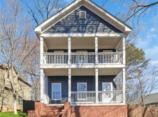 2395 Saint James Dr NW, Atlanta, GA 30318