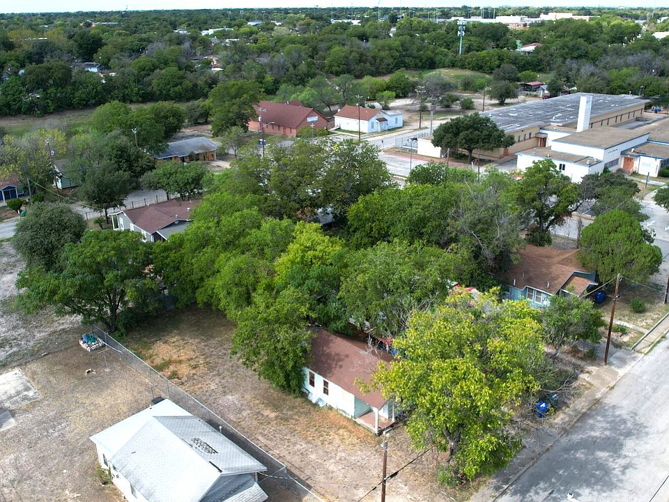1st image of 210 TIPTON AVE