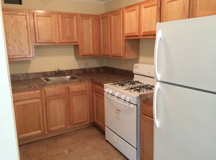 222 Weymouth Rd, Darby, PA 19023