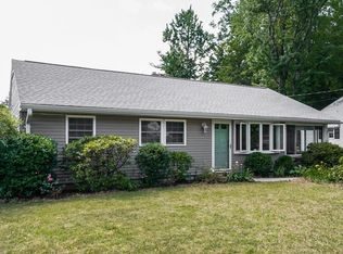 56 Old Farm Rd, Springfield, MA 01119