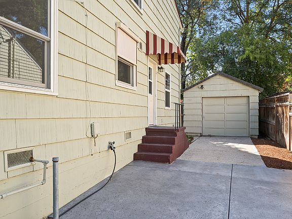 4th image of 1116 Reddy Ave