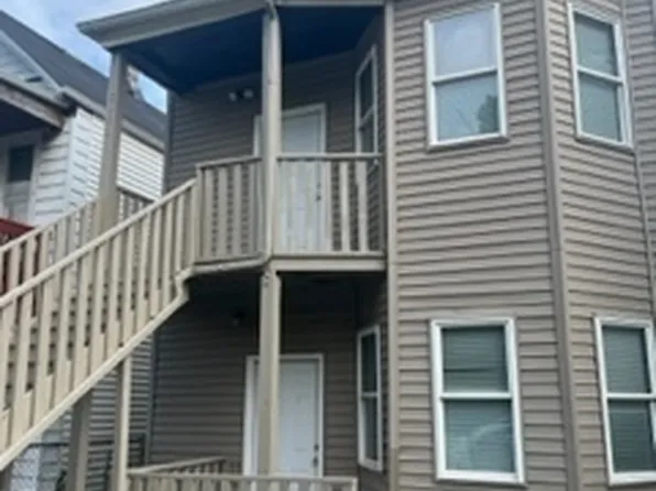 2050 W 52nd Pl, Chicago, IL 60609