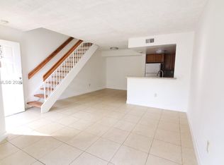 8665 NW 6th Ln #1205, Miami, FL 33126