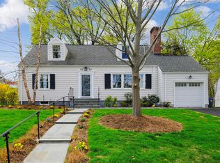 38 Kipling St, Hartsdale, NY 10530
