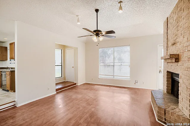 3 bed, 2.0 bath, 1166 sqft, $1,450 — Photo 1
