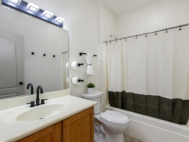 Guest Bathroom, Tub LED Lights