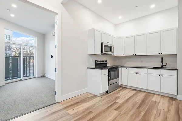 Rented by Reavis | media 34