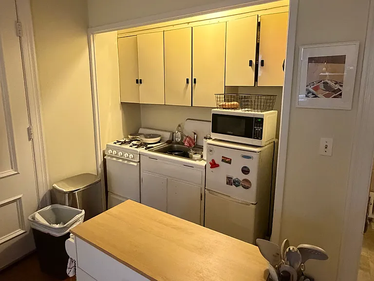 8 Brimmer St #1A — Photo 2