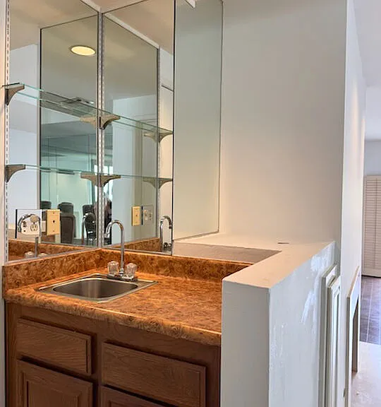 1655 Selby Ave #102 — Photo 6